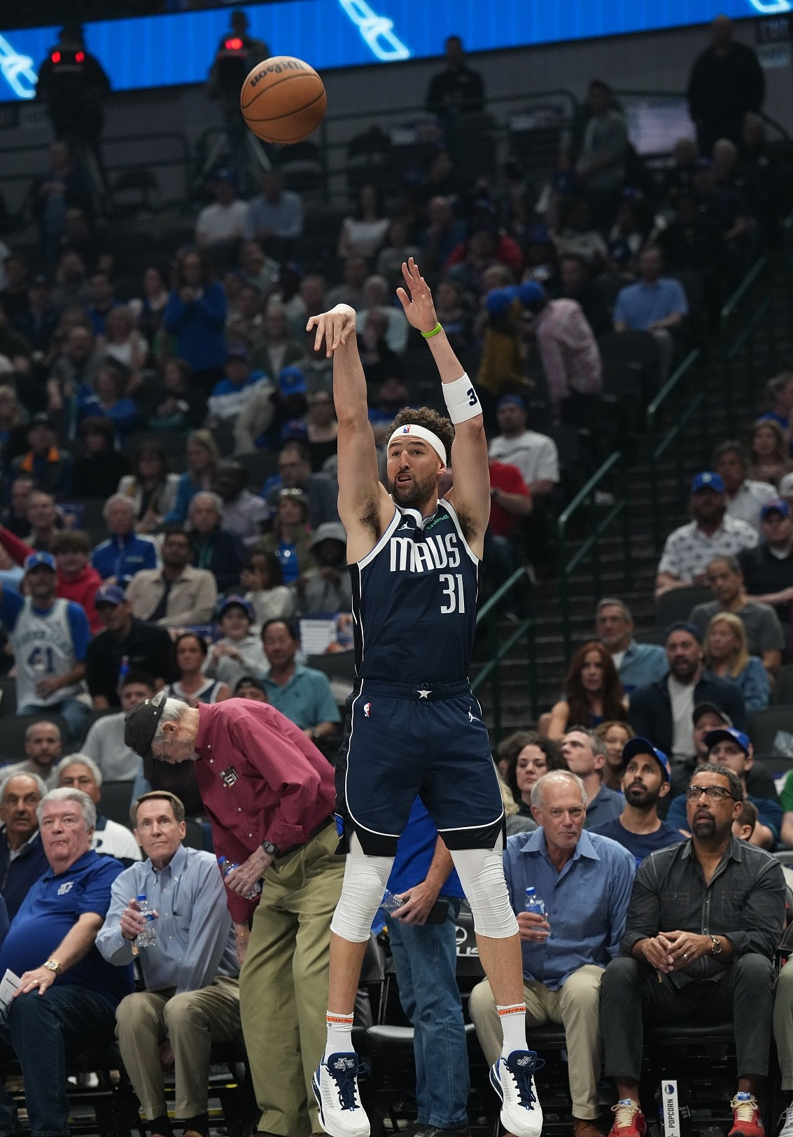 米兰官网-包含独行侠新赛季首秀惨遭惨败，球迷心情低落！的词条