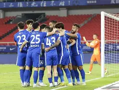 力压对手占据场上优势,主队主场不败的简单介绍 力压对手占据场上优势,主队主场不败的简单介绍