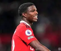 米兰-马赛豪取客场连胜，升至法甲榜首(马赛主场)